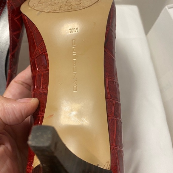 Bandolino Alligator Simulated Leather Pumps EUC - Picture 6 of 6